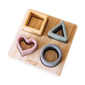 Free2Play Shapes Tray
